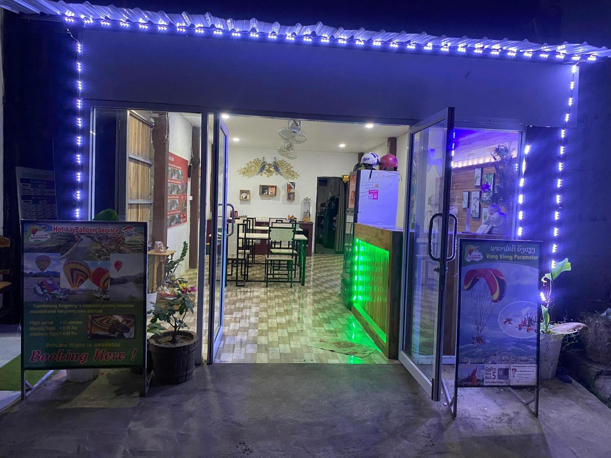 Vang Vieng Victory Hostel Bagian luar foto