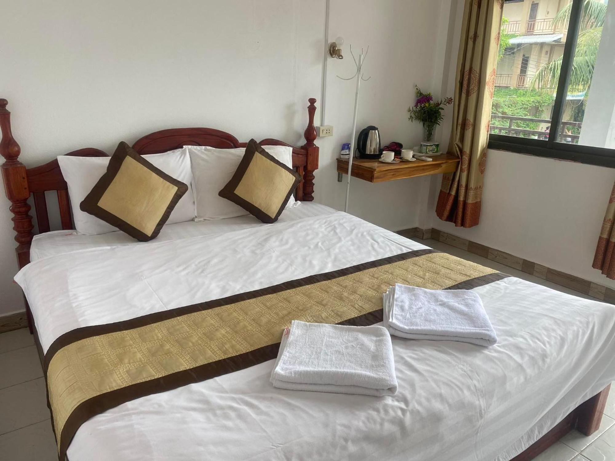 Vang Vieng Victory Hostel Bagian luar foto