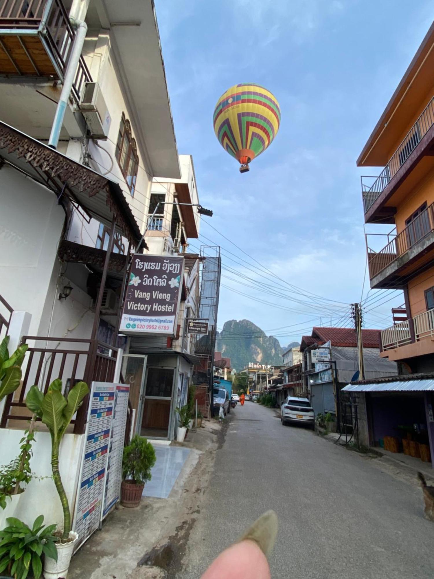 Vang Vieng Victory Hostel Bagian luar foto