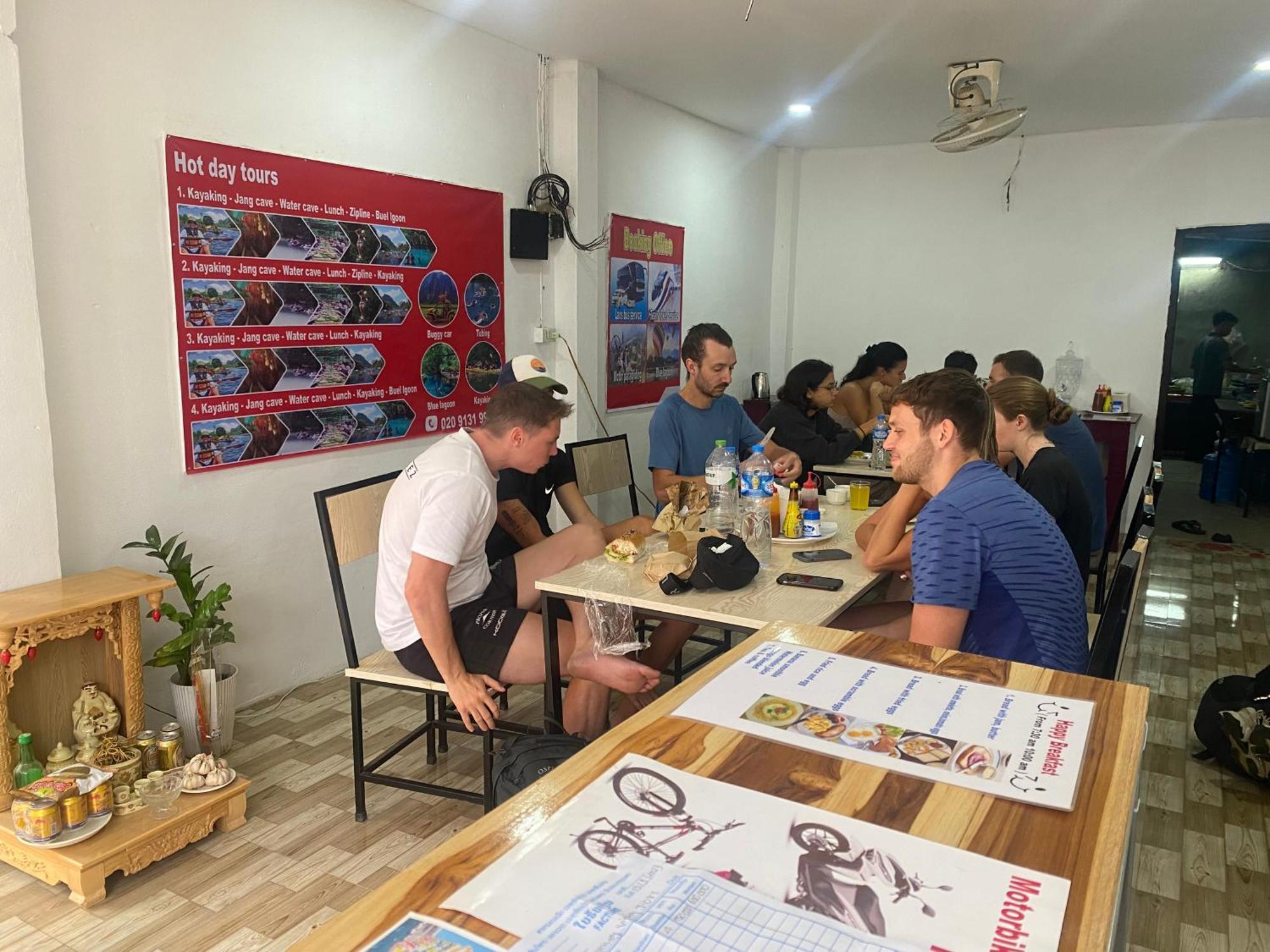 Vang Vieng Victory Hostel Bagian luar foto